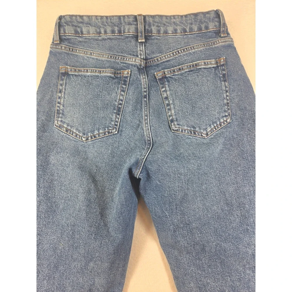 HM Womens High Waisted Mom Jeans Medium Wash Blue Tapered Leg Size 6